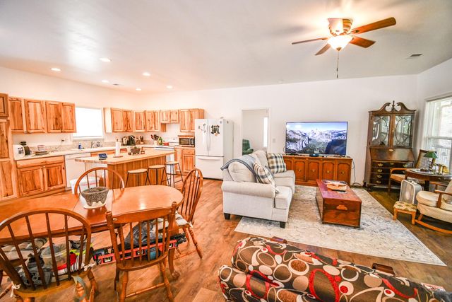 8942 Quicks Run Road, Vanceburg, KY 41179