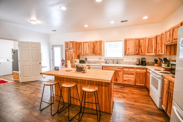 8942 Quicks Run Road, Vanceburg, KY 41179