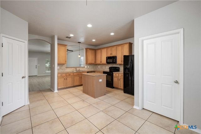 120 Clapboard Run, Cibolo, TX 78108