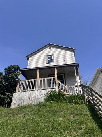 709 N 4th STREET, Sheboygan, WI 53081