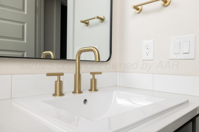 9402 Escalara Street, Amarillo, TX 79124