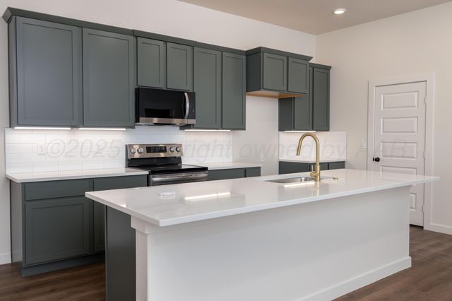 9402 Escalara Street, Amarillo, TX 79124