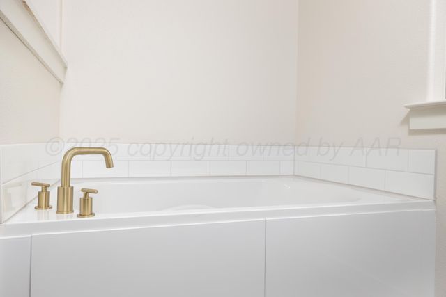 9402 Escalara Street, Amarillo, TX 79124