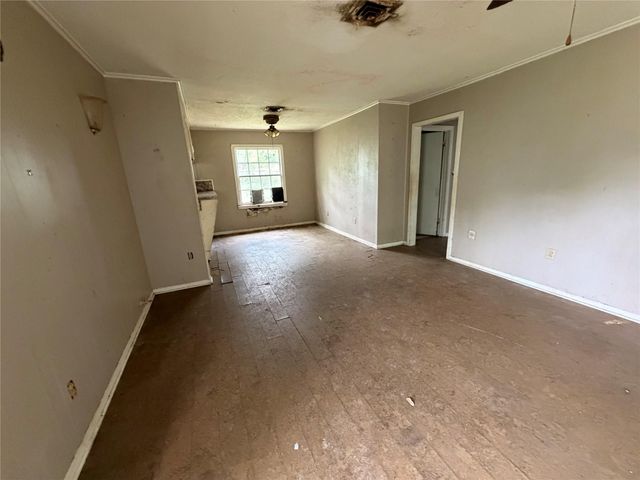 1110 18th Avenue N, Texas City, TX 77590