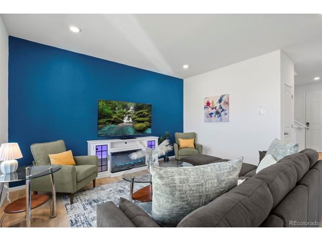 3529 Booth Falls Dr, Loveland, CO 80538