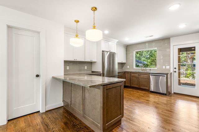 609 Albert Road, Signal Mountain, TN 37377