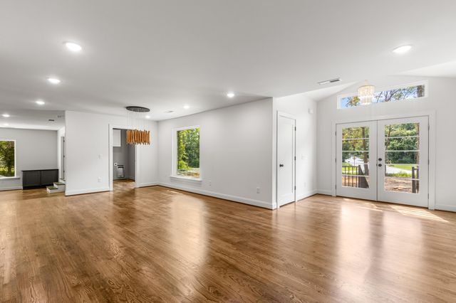 609 Albert Road, Signal Mountain, TN 37377