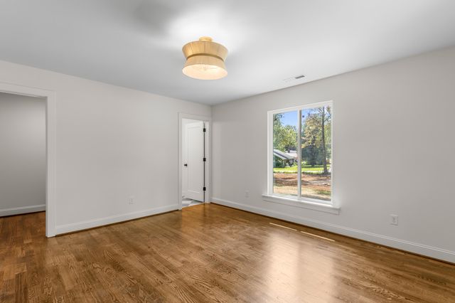 609 Albert Road, Signal Mountain, TN 37377