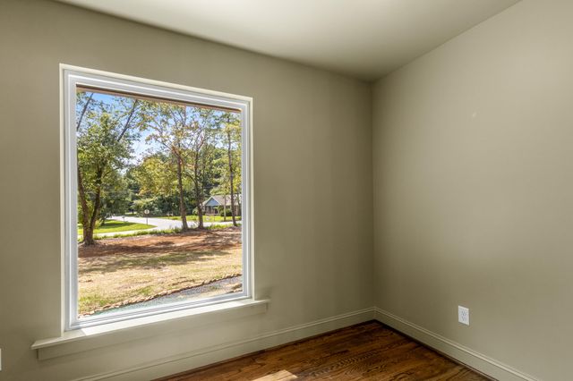 609 Albert Road, Signal Mountain, TN 37377
