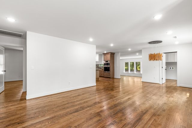 609 Albert Road, Signal Mountain, TN 37377