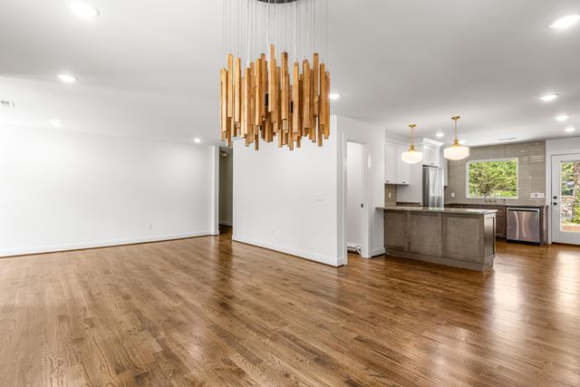 609 Albert Road, Signal Mountain, TN 37377