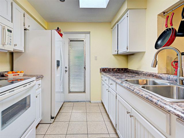 3371 PINETREE STREET, Port Charlotte, FL 33952