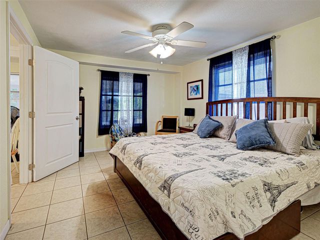 3371 PINETREE STREET, Port Charlotte, FL 33952