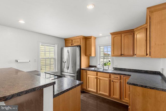 1377 APPLE ST, Ephrata, PA 17522