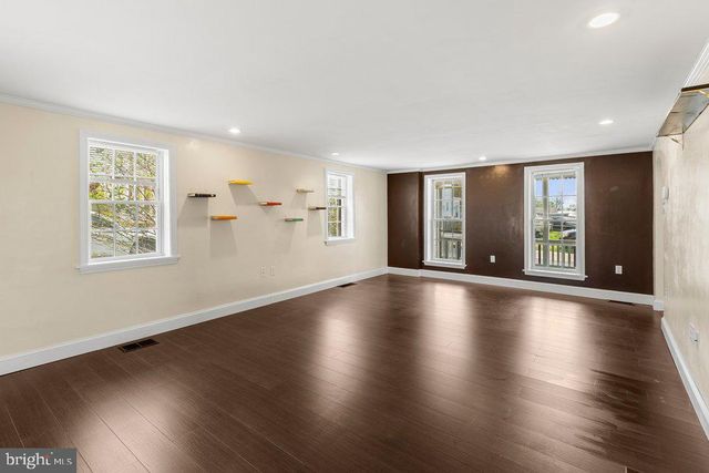 1377 APPLE ST, Ephrata, PA 17522