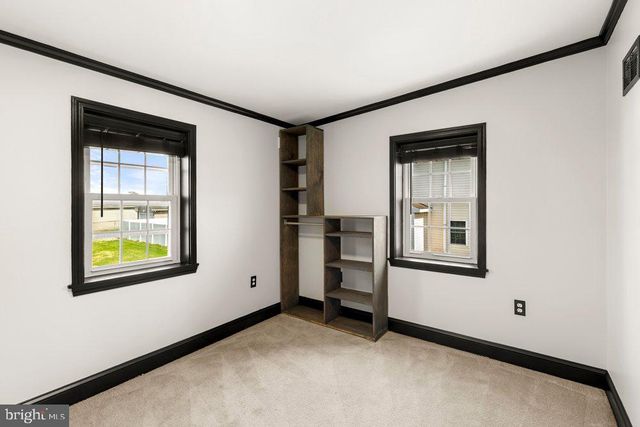 1377 APPLE ST, Ephrata, PA 17522