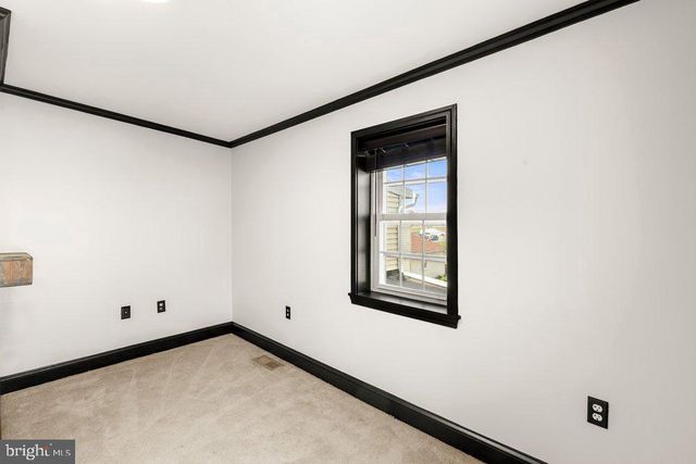 1377 APPLE ST, Ephrata, PA 17522