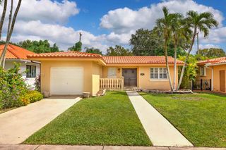 825 El Rado St, Coral Gables, FL 33134