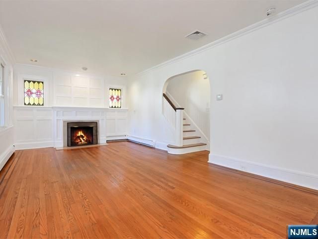 8 Laurel Avenue, Tenafly, NJ 07670