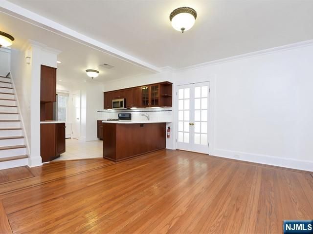 8 Laurel Avenue, Tenafly, NJ 07670