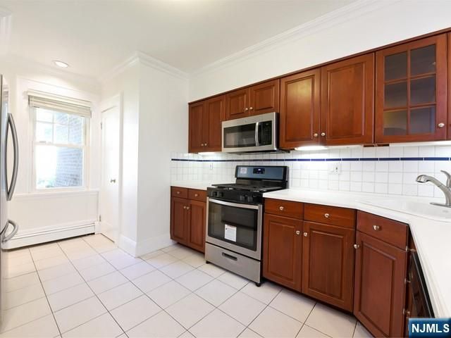 8 Laurel Avenue, Tenafly, NJ 07670