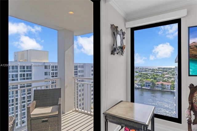 3100 NE 48th St PH6, Fort Lauderdale, FL 33308