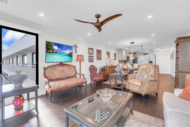 3100 NE 48th St PH6, Fort Lauderdale, FL 33308