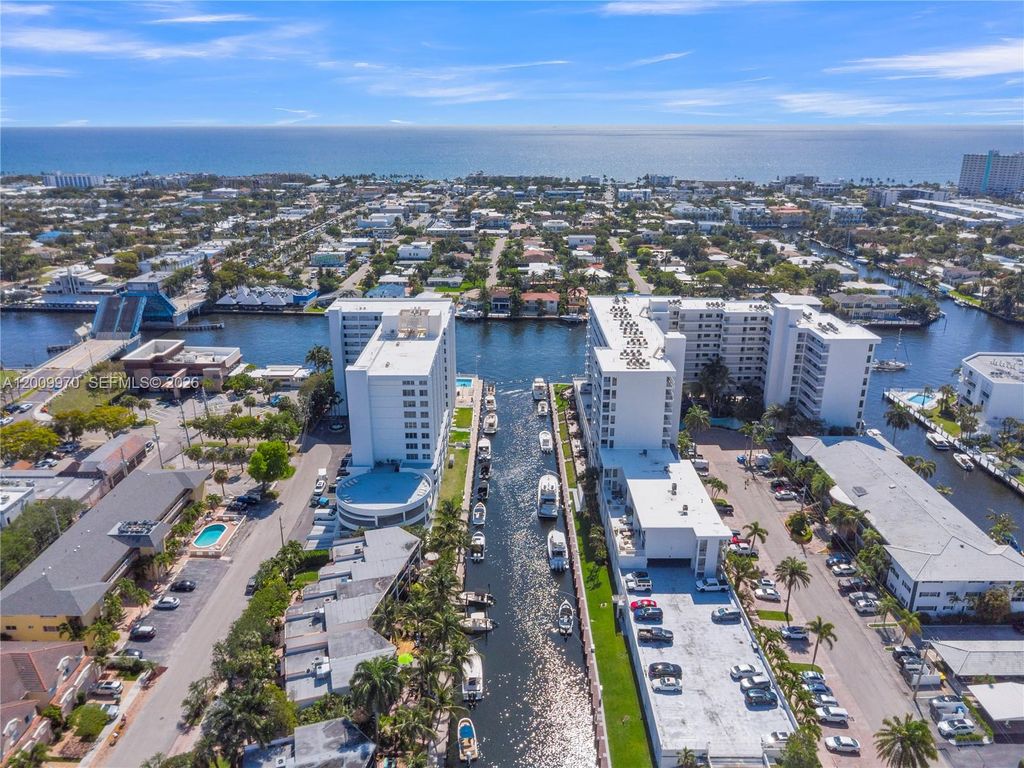 3100 NE 48th St PH6, Fort Lauderdale, FL 33308