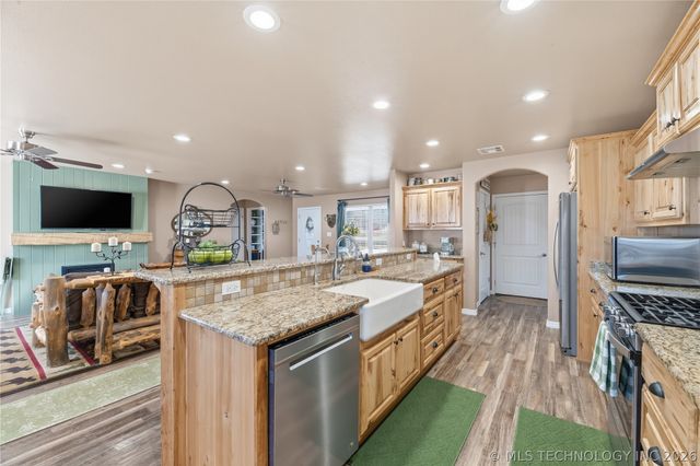 440 W 7th Street, Chelsea, OK 74016