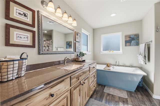 440 W 7th Street, Chelsea, OK 74016