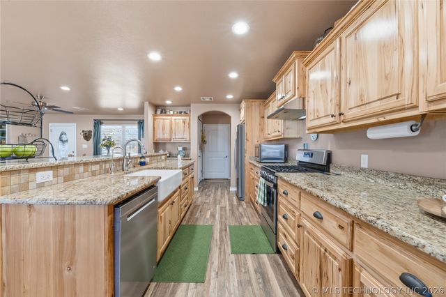 440 W 7th Street, Chelsea, OK 74016