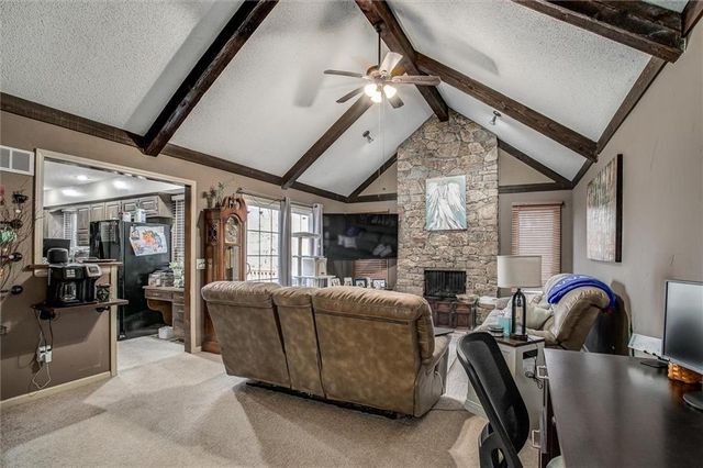 2829 Trenchard Drive, Independence, MO 64057