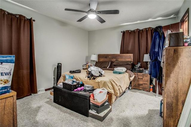 2829 Trenchard Drive, Independence, MO 64057