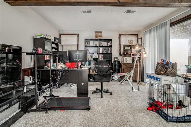 2829 Trenchard Drive, Independence, MO 64057