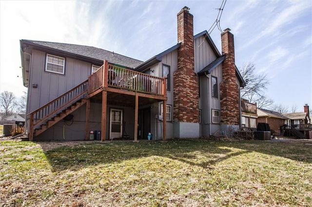 2829 Trenchard Drive, Independence, MO 64057