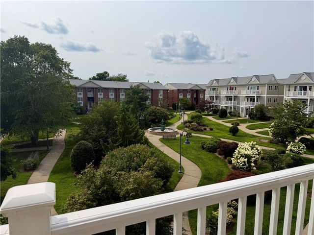 679 Metacom Avenue 68, Bristol, RI 02809