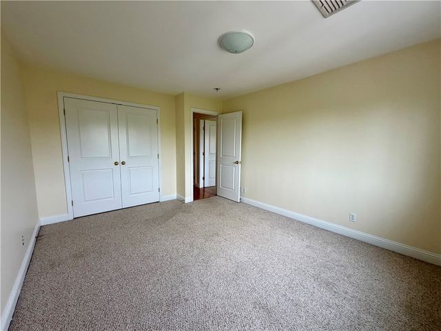 679 Metacom Avenue 68, Bristol, RI 02809