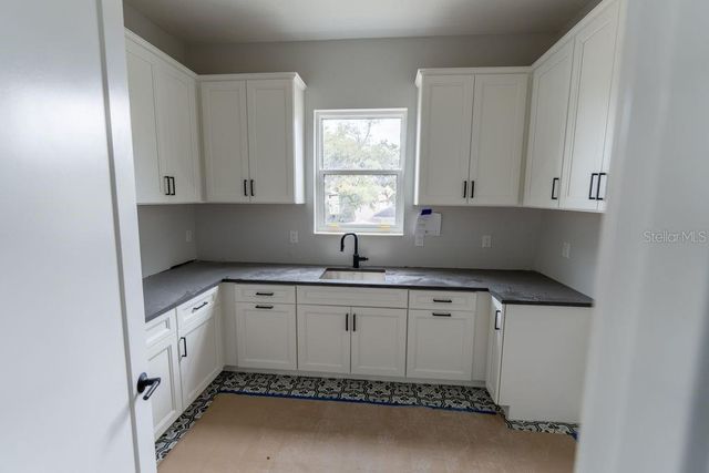 4712 W CLEAR AVENUE, Tampa, FL 33629