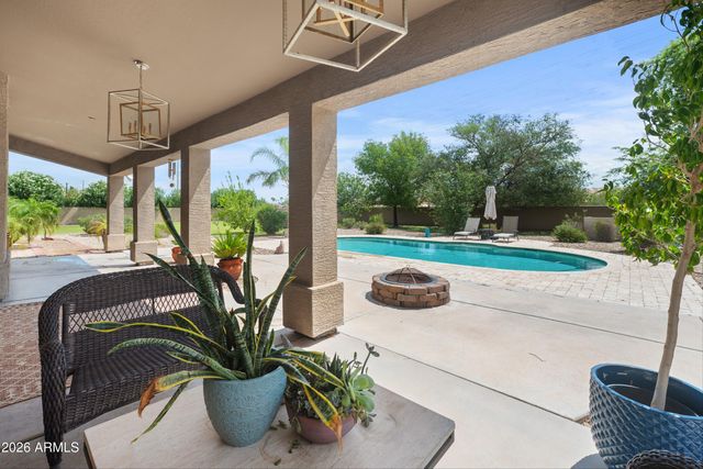 241 S Equestrian Court, Gilbert, AZ 85296