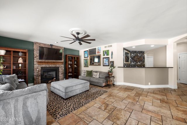 241 S Equestrian Court, Gilbert, AZ 85296