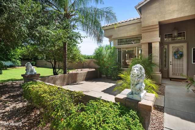 241 S Equestrian Court, Gilbert, AZ 85296