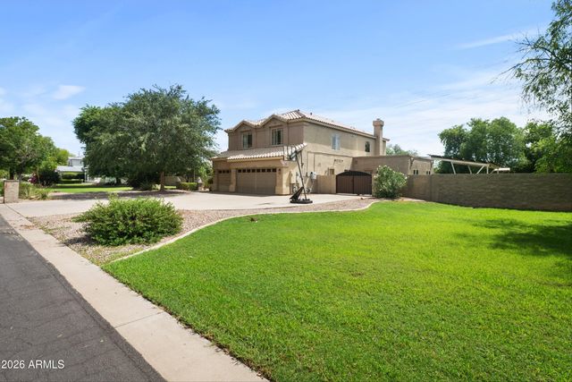 241 S Equestrian Court, Gilbert, AZ 85296