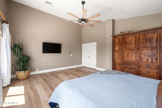 241 S Equestrian Court, Gilbert, AZ 85296