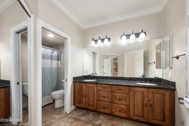 241 S Equestrian Court, Gilbert, AZ 85296