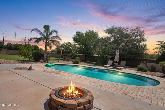 241 S Equestrian Court, Gilbert, AZ 85296