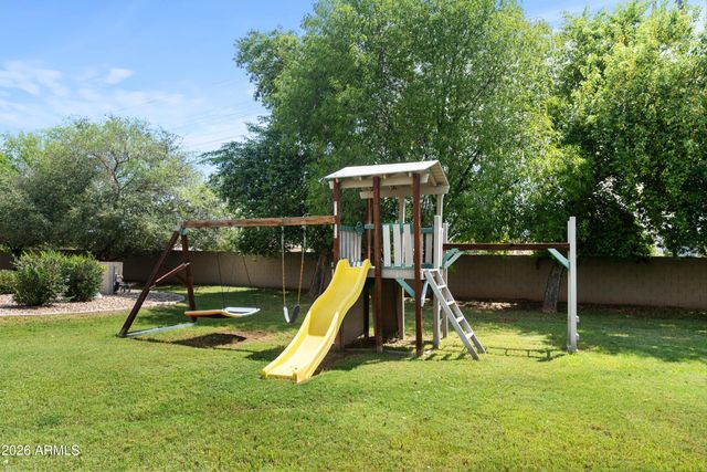 241 S Equestrian Court, Gilbert, AZ 85296