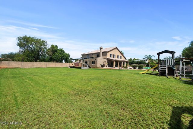241 S Equestrian Court, Gilbert, AZ 85296