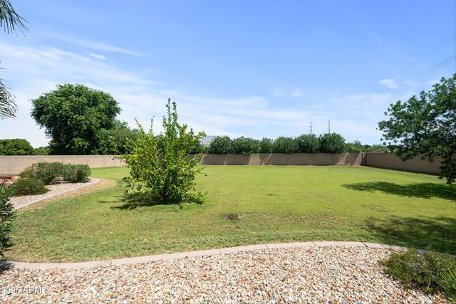 241 S Equestrian Court, Gilbert, AZ 85296