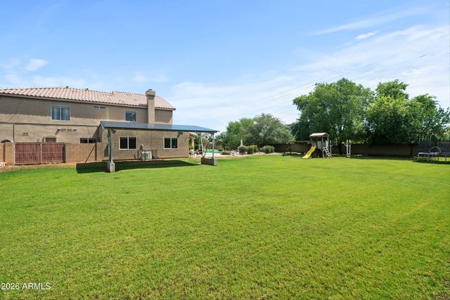 241 S Equestrian Court, Gilbert, AZ 85296