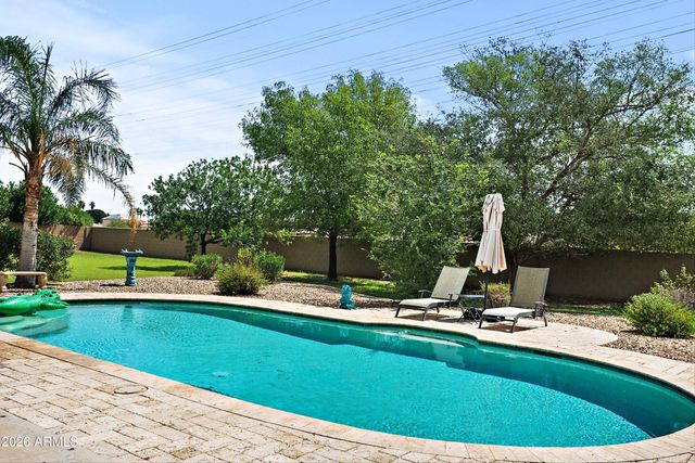 241 S Equestrian Court, Gilbert, AZ 85296